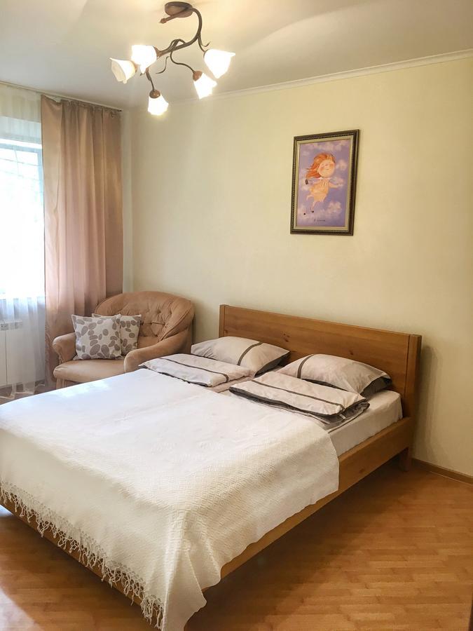 Apartments In The Center Kamjanez-Podilskyj Exterior foto